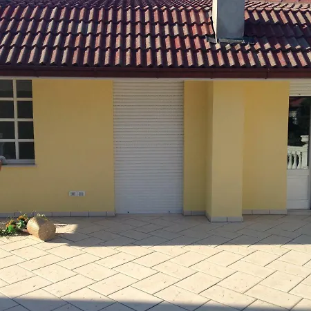 Stefano'S House-2